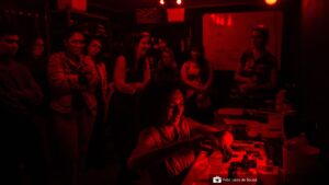 De volta ao quarto escuro: residência inédita em Curitiba convida artistas a investigar os futuros da fotografia analógica