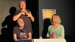 Espetáculo “Guerreira na Escuridão” aborda surdocegueira e inclusão no Teatro Ruth Escobar