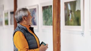 Envelhecer com cultura: como projetos artísticos estão promovendo qualidade de vida para pessoas 60+