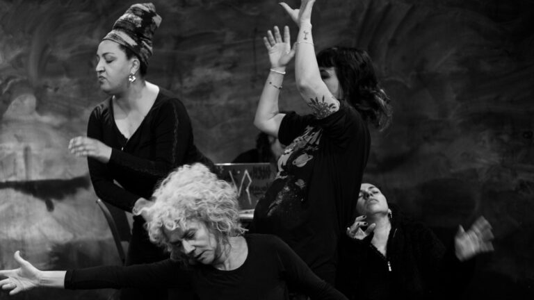 Estreia de “(IN) FLUXO” provoca outros olhares sobre o que é ser mulher