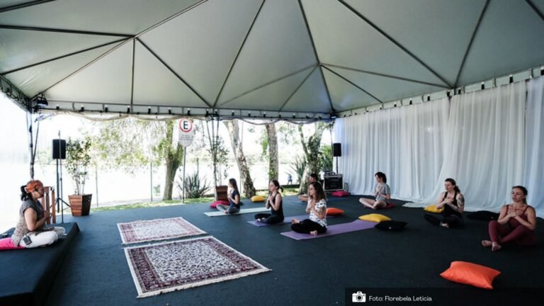 Curitiba terá 150 aulas gratuitas de yoga antes do Festival de Felicidade